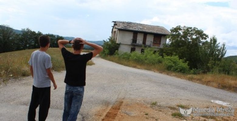 Ekipa Mmedia Mreže je istraživala ukletu kuću u TODOROVU, BiH (VIDEO)