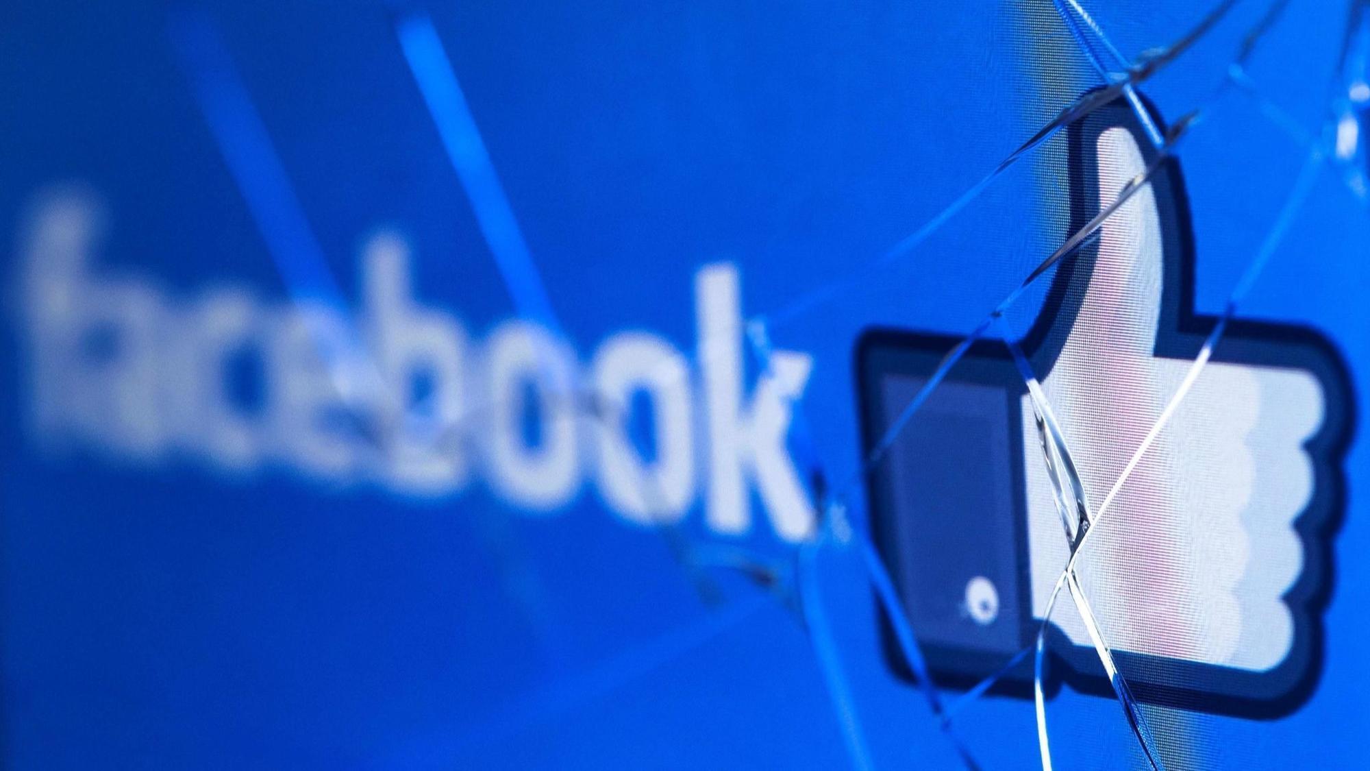 Srušen je  Facebook i INSTAGRAM, milioni korisnika ne mogu da pristupe mreži, spekuliše se o HAKERSKOM napadu